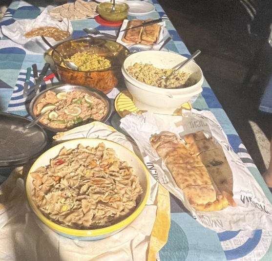 Piatti di cous cous condivisi